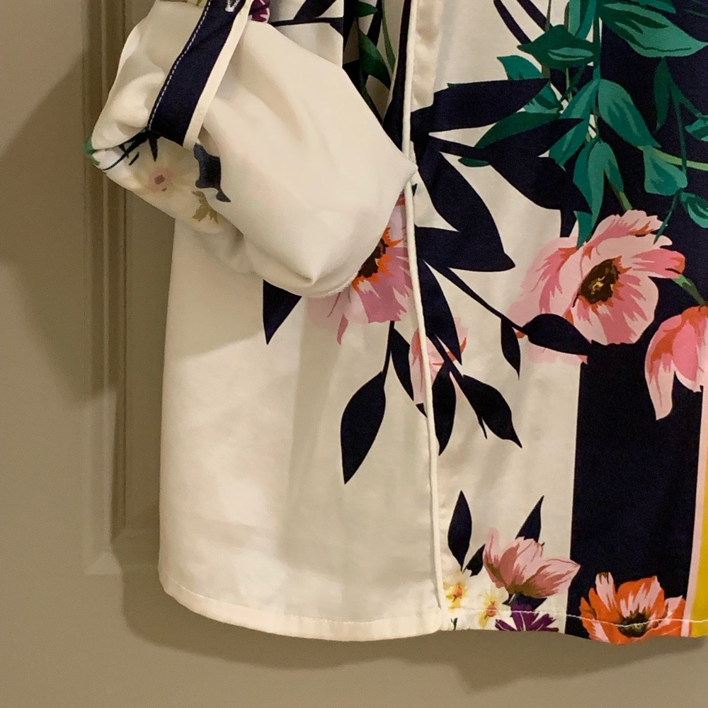 Johnny Was Andrea Silk Button Down Blouse Size L - Picture 8 of 16